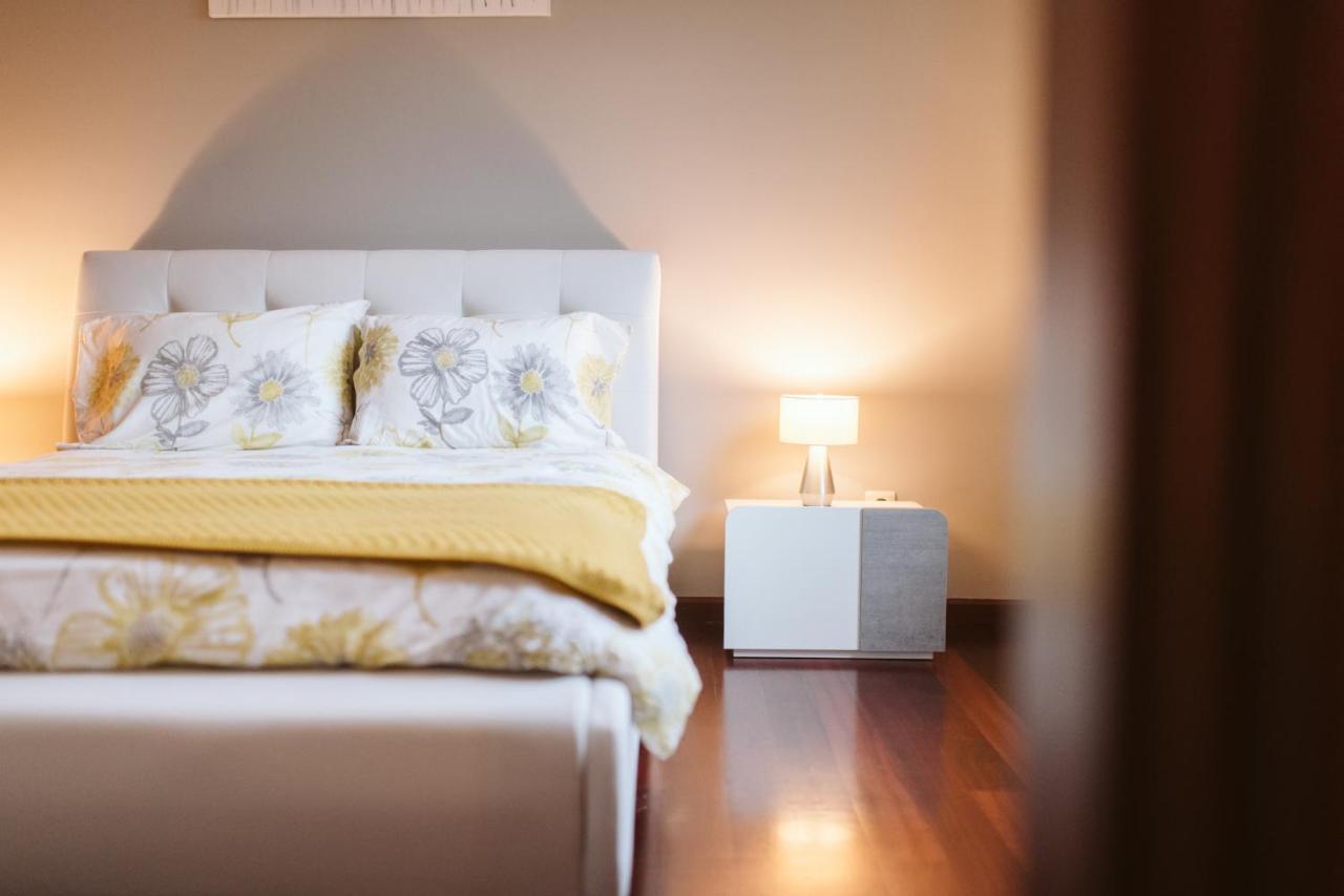 Vip VI - Sea View Apartment カニコ エクステリア 写真